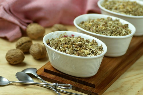 WALNUT FLOUR CRUMBLE